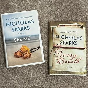 Set of Nicholas Sparks books. Hardcover. Great pre-owned condition